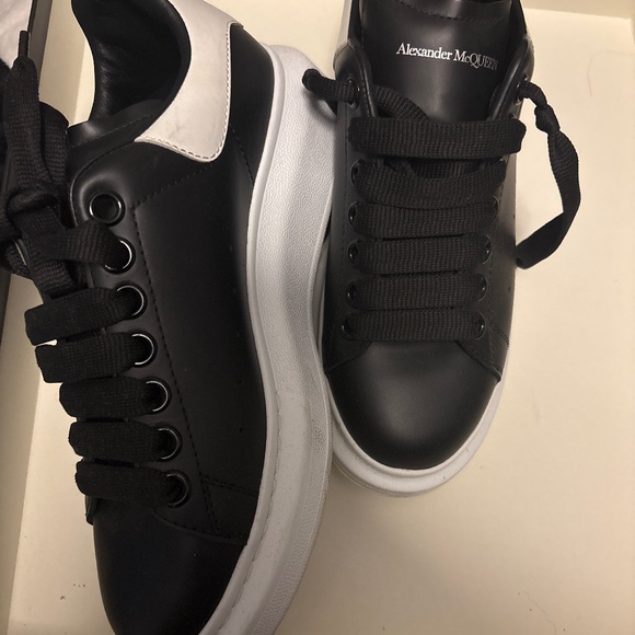 Designer sneakers Alexander McQueen like new worn twice - Picture 1 of 3